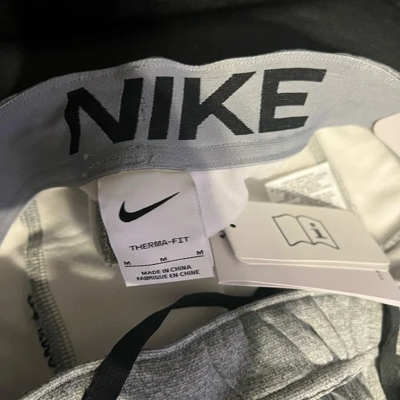 Nike Sample Training Pant - Picture 6 of 8